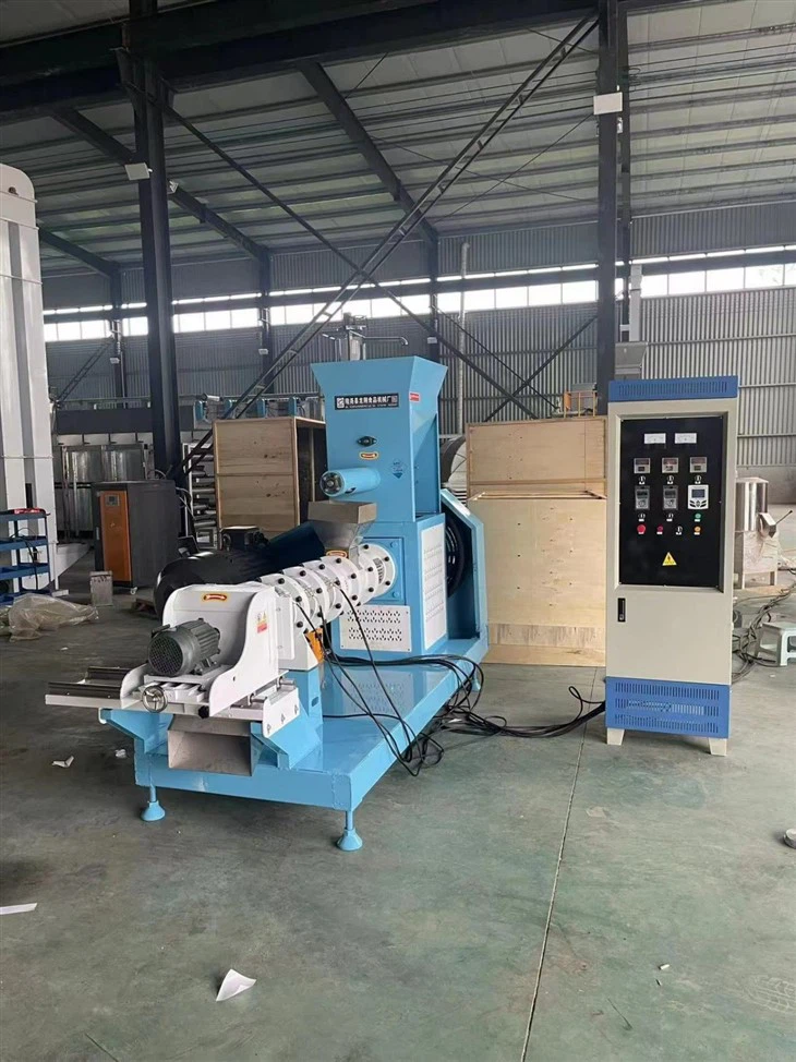 Space-Saving Fish Feed Extruder